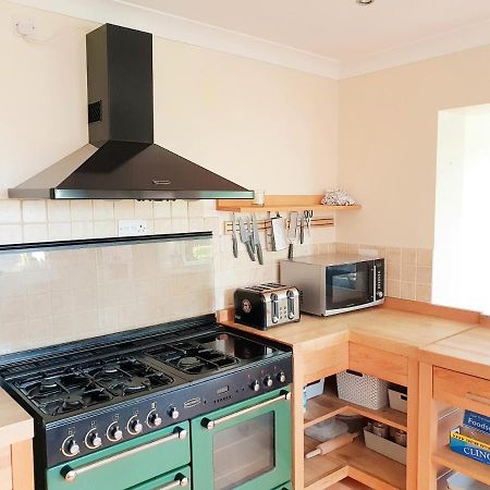 Specious 3Bed Property With Parking & Large Garden Aveley Buitenkant foto