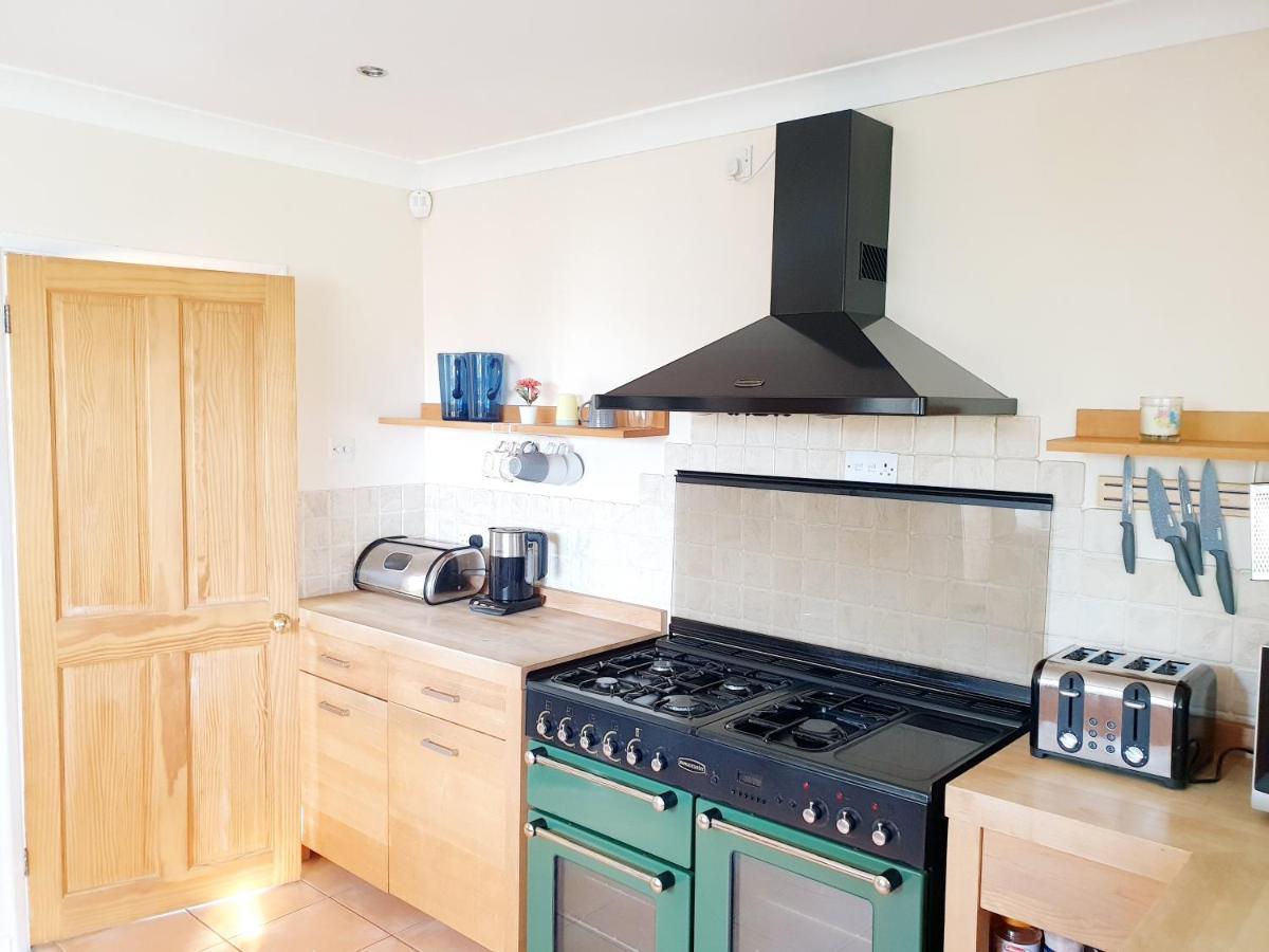 Specious 3Bed Property With Parking & Large Garden Aveley Buitenkant foto